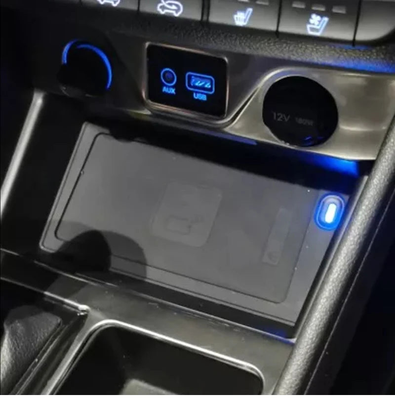 LEAP Car Accessory Holder for Hyundai Tucson 2015–2019