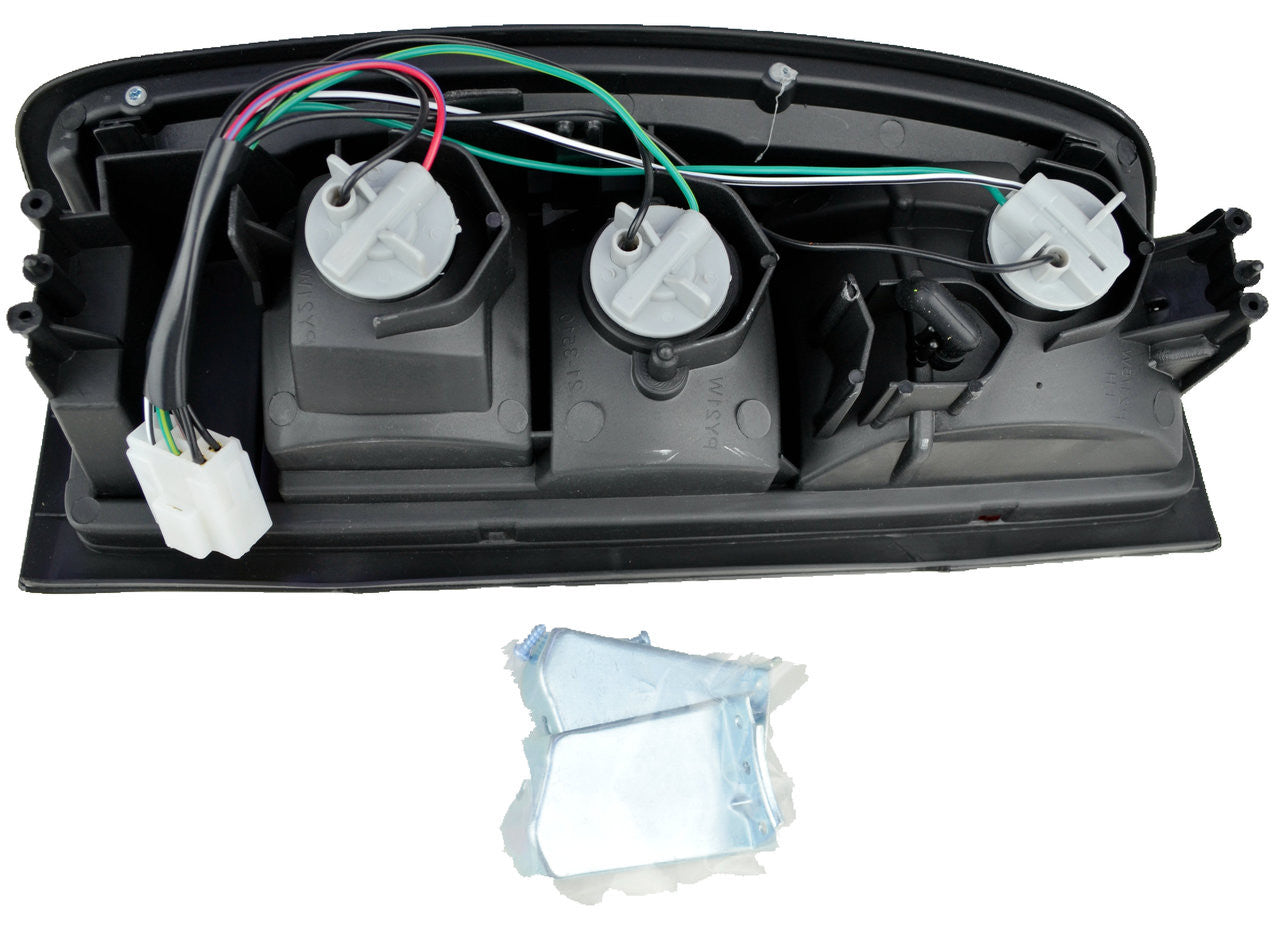 LEAP® Tail Light for Nissan Navara 02/97-04/05 New Right D22 Rear Lamp Ute 98 99 00 01 03